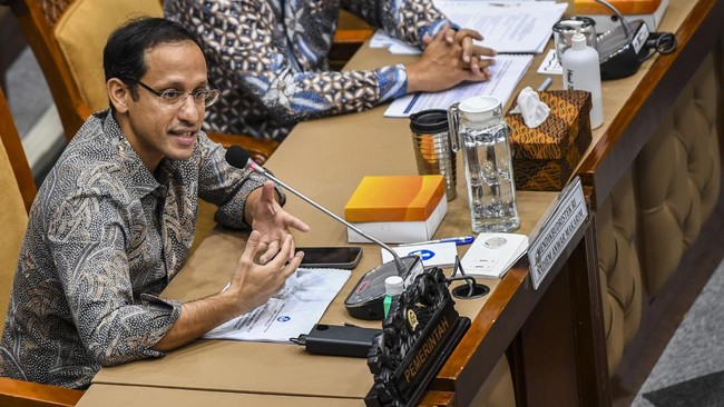 DPR Cecar Nadim soal Mahal Biaya Kuliah: Ke Mana Anggaran Rp665 T?